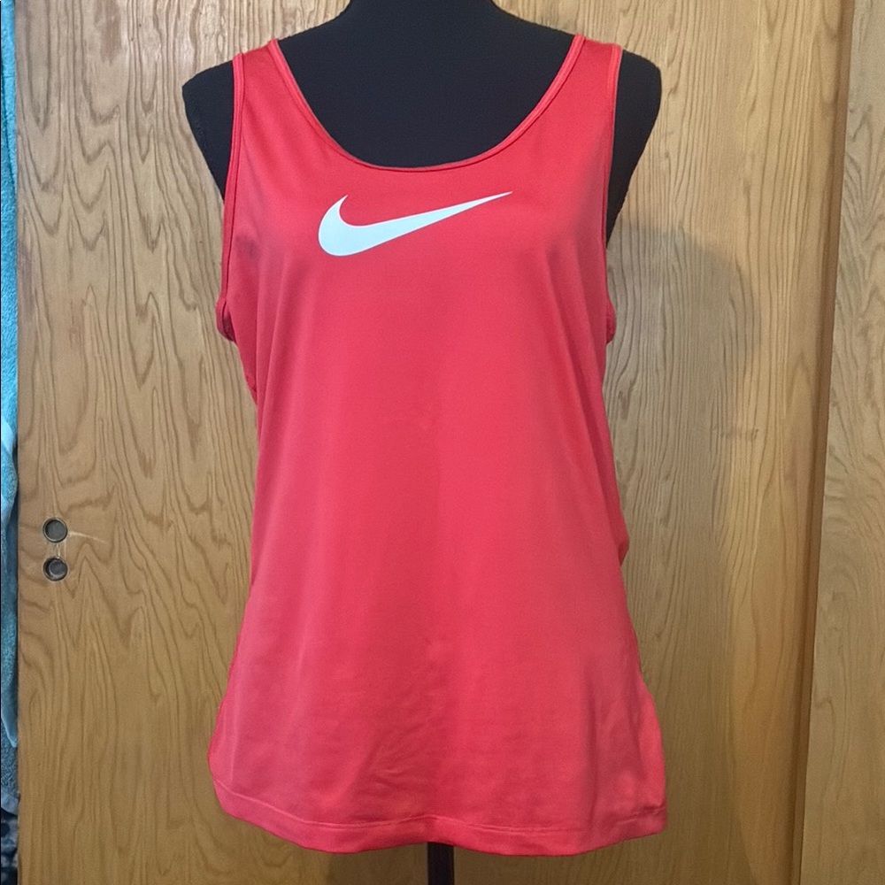 🎉SALE🎉 3 for $30🎉Nike Orangish-Pink Sleeveless Relaxed Tank Top